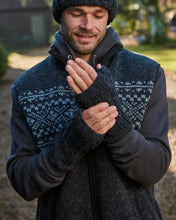 Shetland Wristwarmers Charcoal